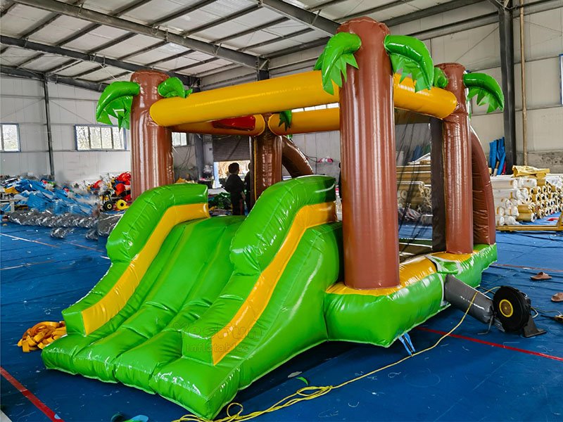 B030b inflatable jumping castle