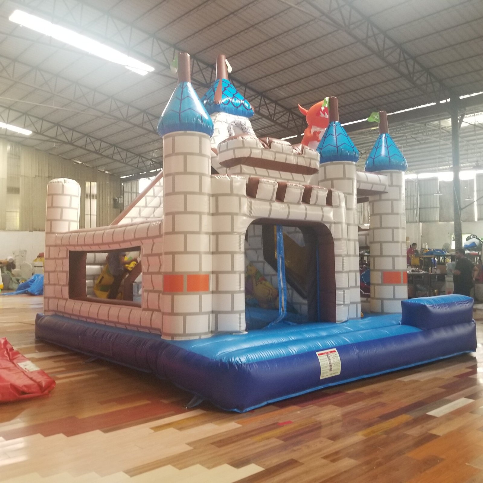 166a inflatable jumping castle